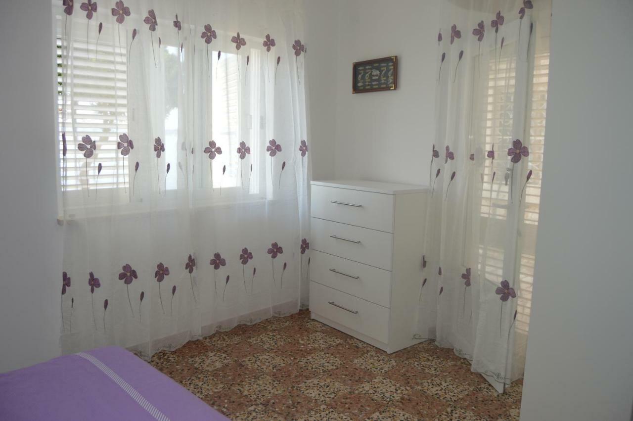 Apartments Pavla Orebic Ngoại thất bức ảnh