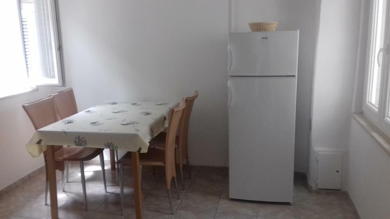 Apartments Pavla Orebic Ngoại thất bức ảnh